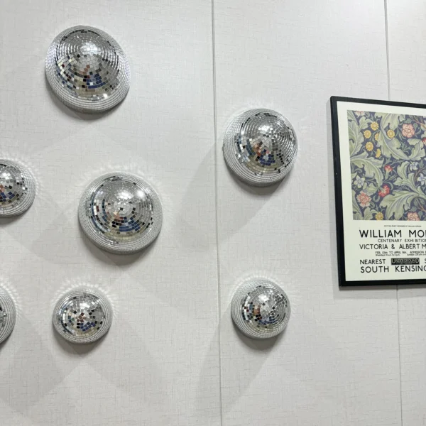 S85f1a556e89e4df4a8787788d8110ce68.webp Mirrored Wall Disco Ball Decoration