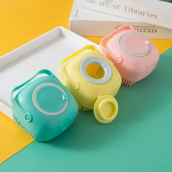 Sad3621e4742943128d9c1079d998ca319.webp Soft Pet Bathing and Shampoo Brush